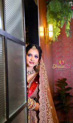 DreamGirl Makeup Studio Mathura