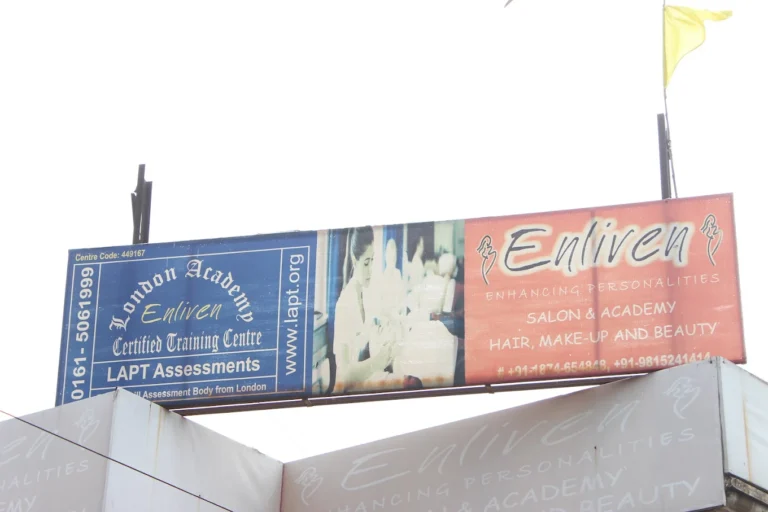 Enliven Salon Academy Gurdaspur profile image 768x512