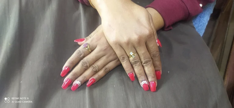 Figgurete Salon Fazilka nails 768x354