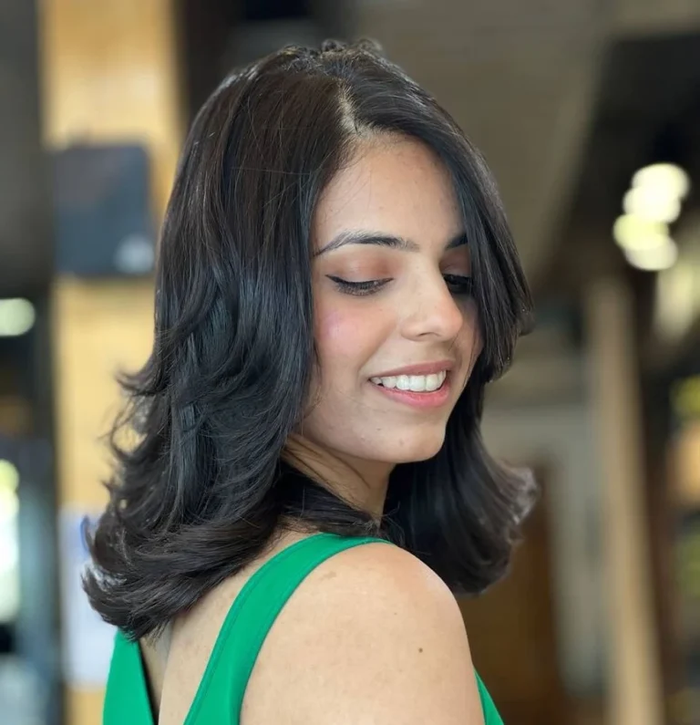 Glossy unisex salon Academy haircut 768x795