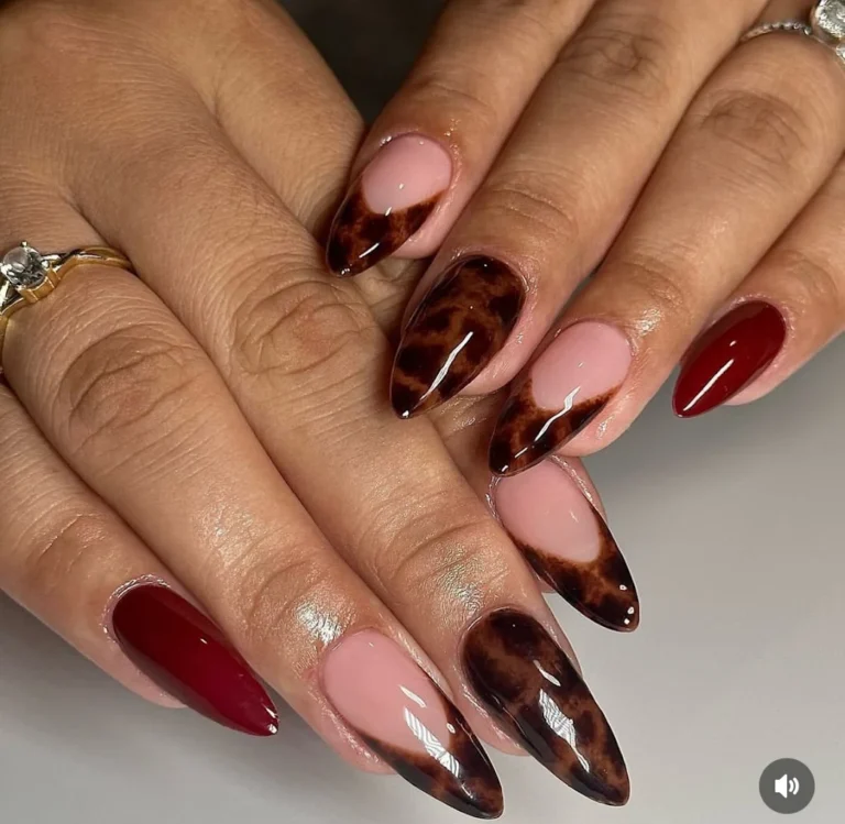 Graduate Beauty Salon Amritsar nails 768x749