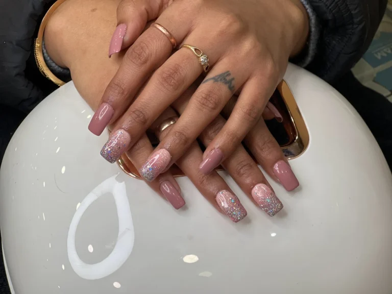 Kerstin Professional Hair Beauty Makeup Studio Karnal nails 768x576