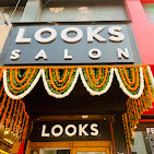 LOOKS Salon Karol Bagh logo 1