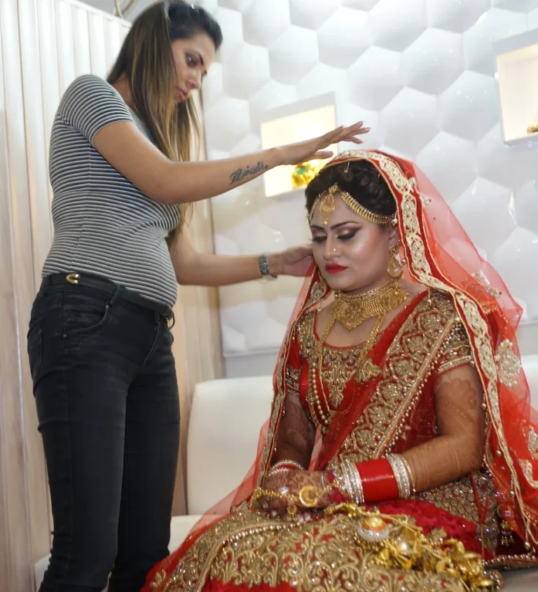 Lady Lounge Salon Academy Ludhiana bridal 768x845