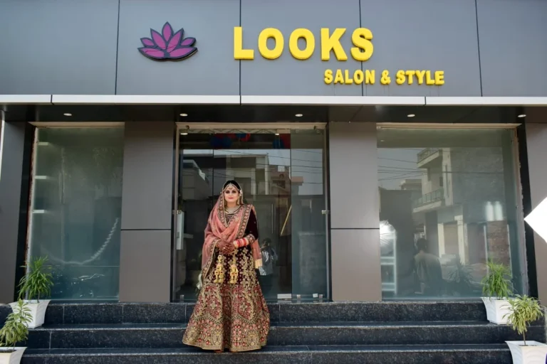 Looks Salon Style Amritsar Profile image 2 768x512