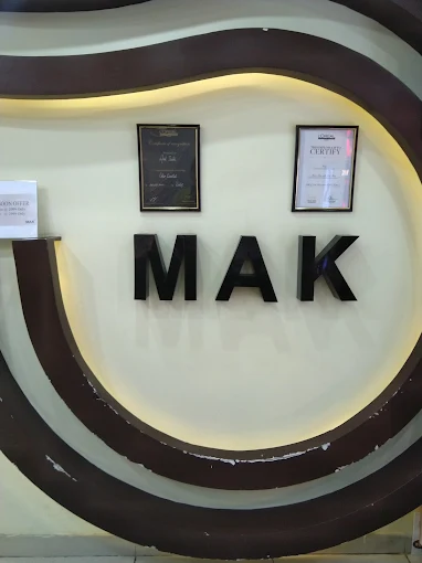 MAK luxury salon Rohini Sector 10 logo 2