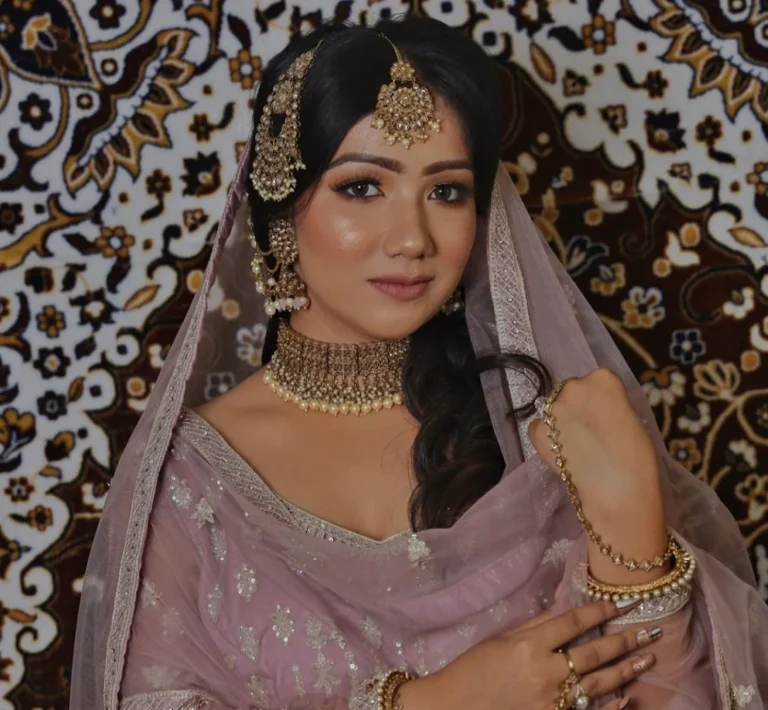 Make up by Karneet Kaur Luxury Unisex Salon Amritsar 768x710