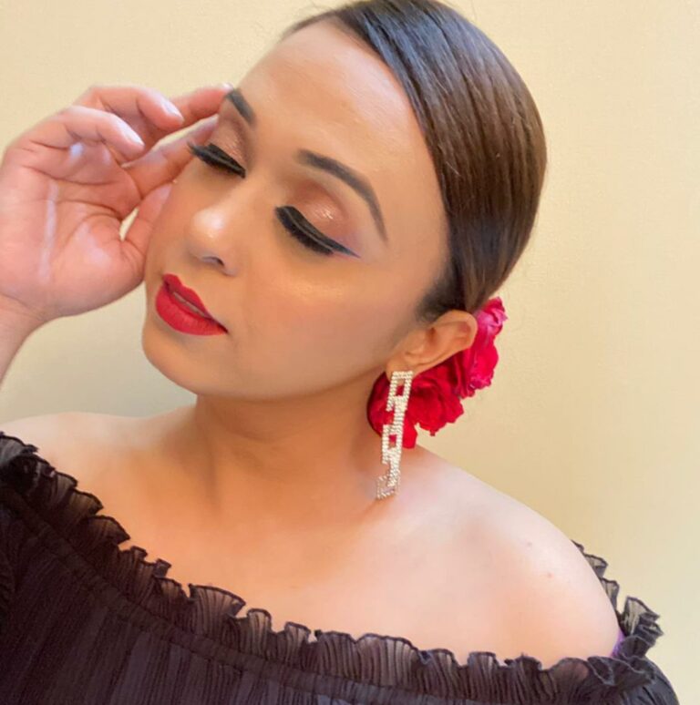 Neethi Makeup Artist Krishna Nagar Delhi logo 2 768x774