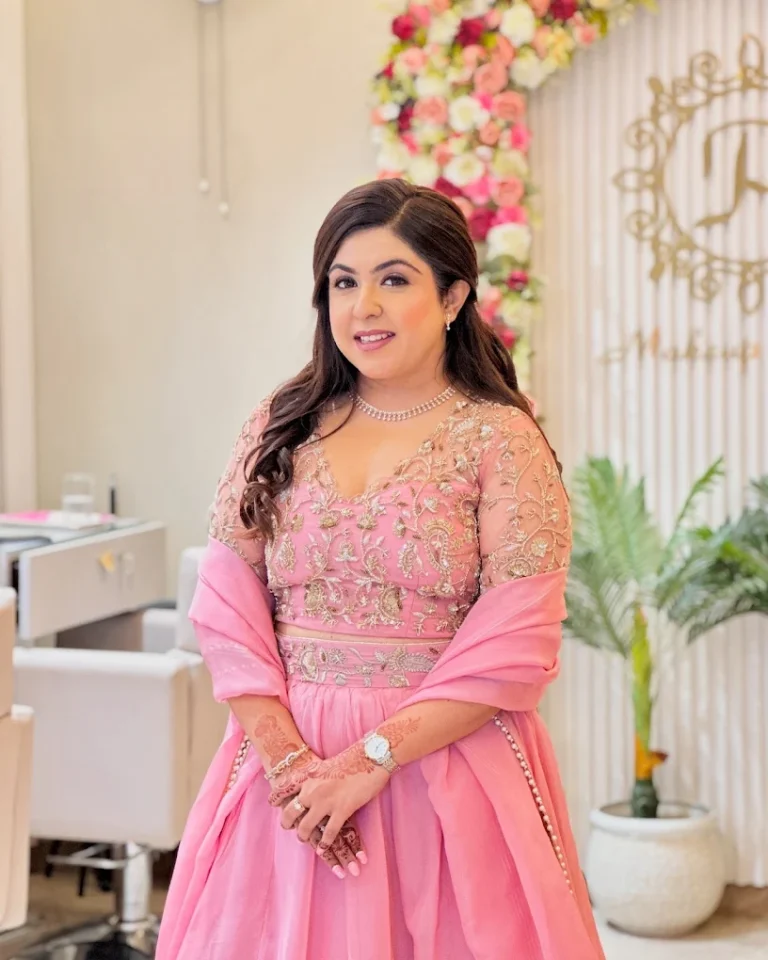 Parul vadhera makeup Studio Fazilka party makeup 768x960