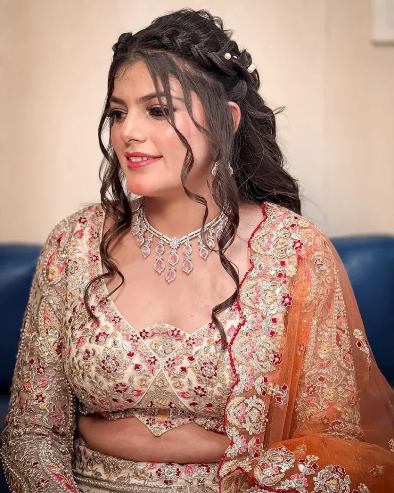 The Samriz Unisex Salon Bathinda engagement makeup 768x960