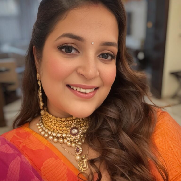 Uddita Talreja Makeup artist Sector 55 Noida logo 2 768x768