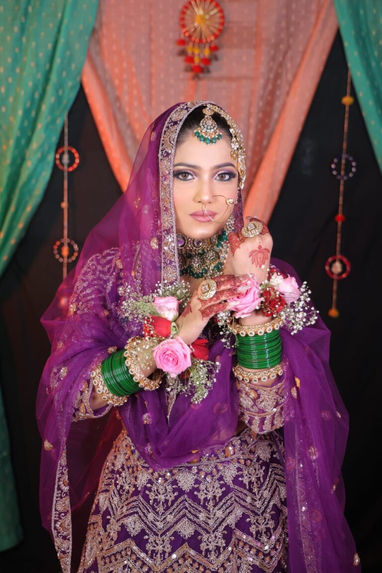 mushlim bridal makeup by Alaknanda makeup artistry Mayur Vihar Delhi 768x1152
