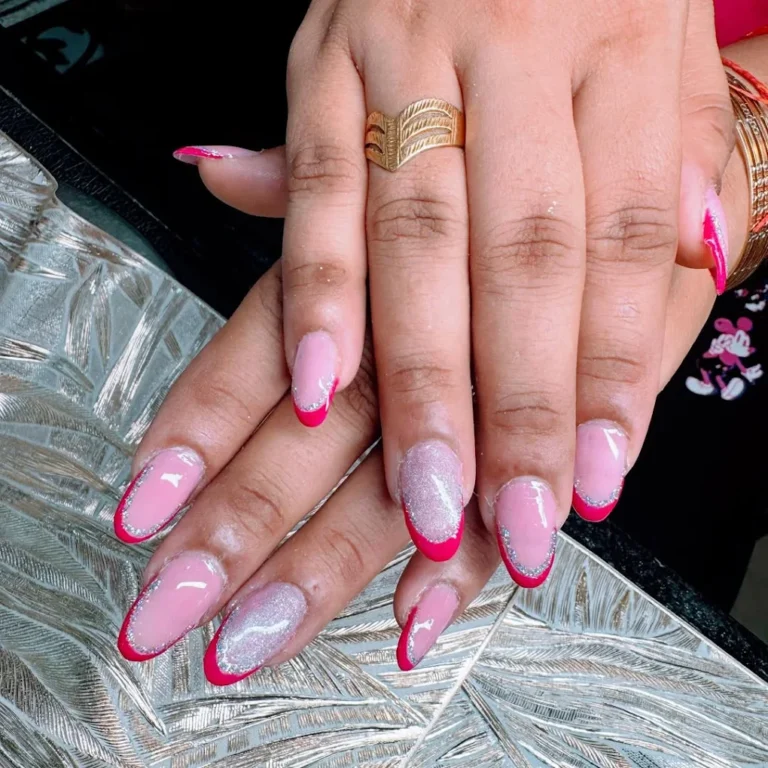 Curlys Unisex Hair Makeup Studio Ambala Cantt. nails 768x768