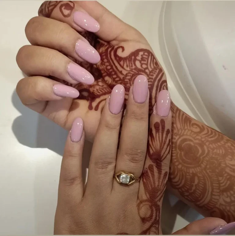 Curvey Shadow Luxury Salon Mohali nails extension 768x773