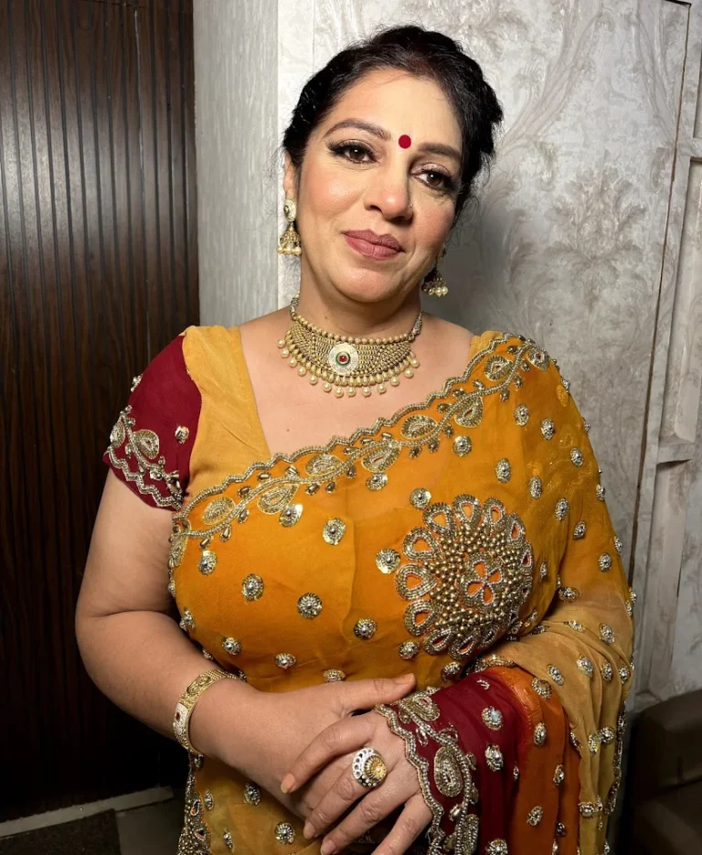 Hair Stories Ludhiana makeup 768x935