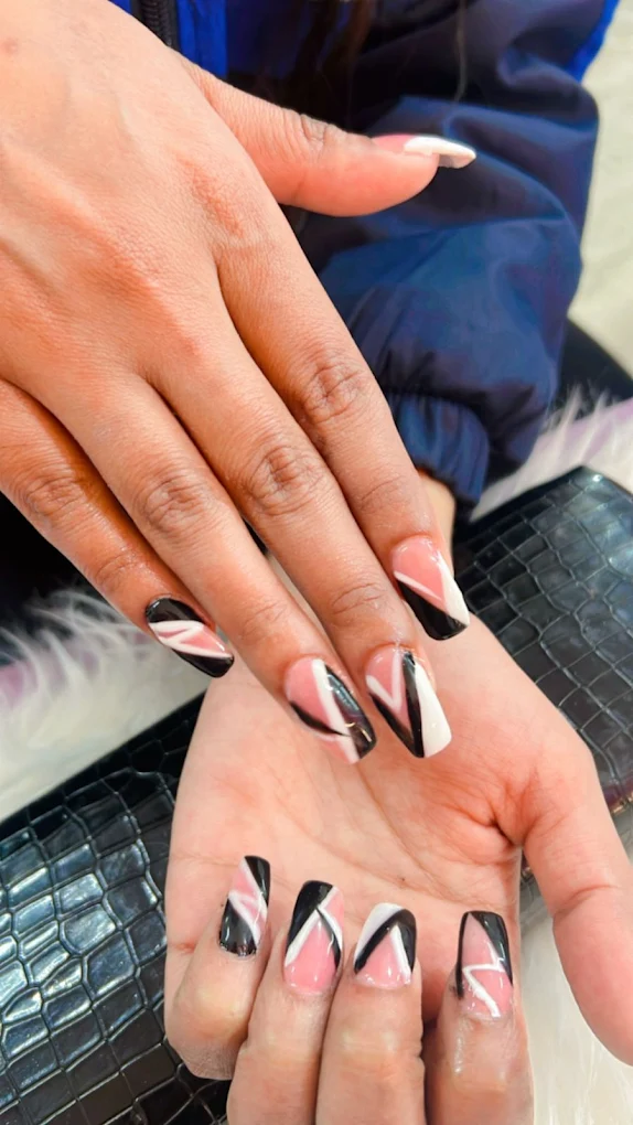 Harnaaz Studio Panchkula nailss