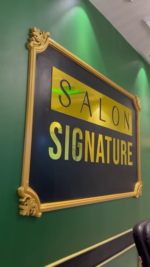 Salon Signature Premium Salon Kapurthala logo