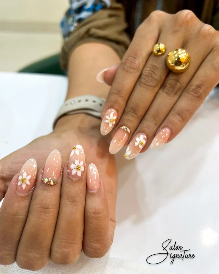 Salon Signature Premium Salon Kapurthala nail art 768x960