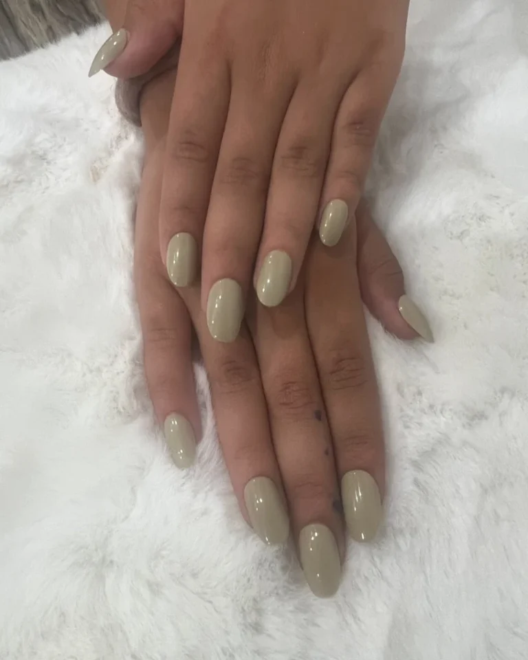 Shweta Makeup Studio Unisex Salon Academy Panchkula nails 768x960