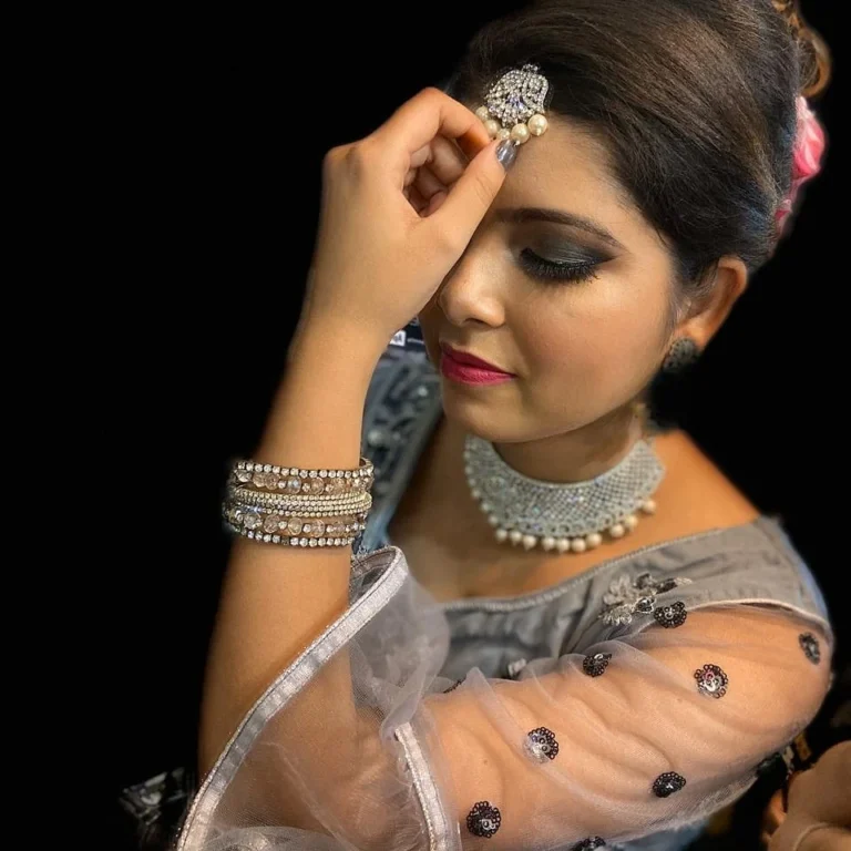 Unv Unisex Hair Salon Ambala makeup 768x768